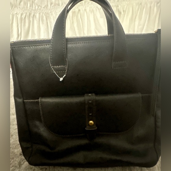 Fossil Black leather Hunter backpack EUC Bag Purse - Picture 3 of 10